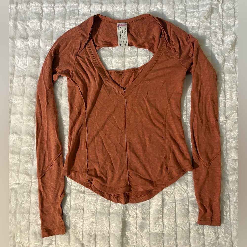FREE PEOPLE MOVEMENT deep v longsleeve with open back